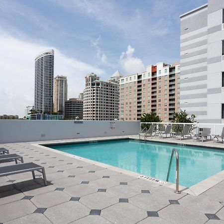 Fairfield Inn & Suites By Marriott Fort Lauderdale Downtown/Las Olas Bagian luar foto